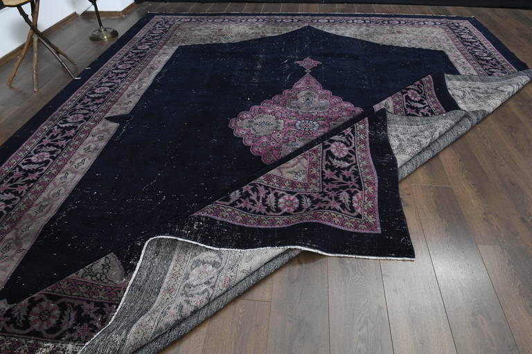 Woven Masterpieces Persian Rugs Auction on Oct 29, 2024 by Jasper52 in NY