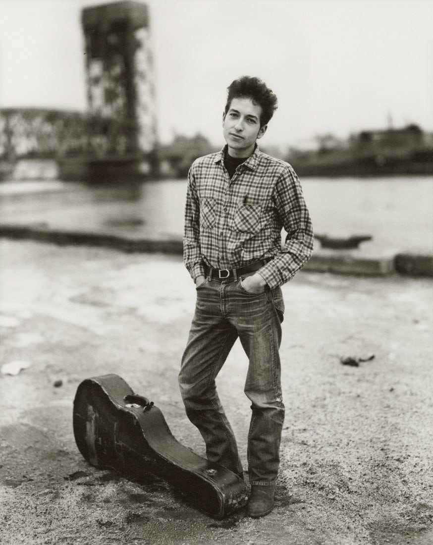 RICHARD AVEDON - Bob Dylan, Harlem, 1963: Artist: Richard Avedon Title: Bob Dylan, Harlem, 1963 Medium: Photo Litho, 2022, Italy Dimensions: 8.1x10.2" Descrition: Heat Wax Mounted on 11x14" Conservation Board Artist Bio: Richard Avedon was an