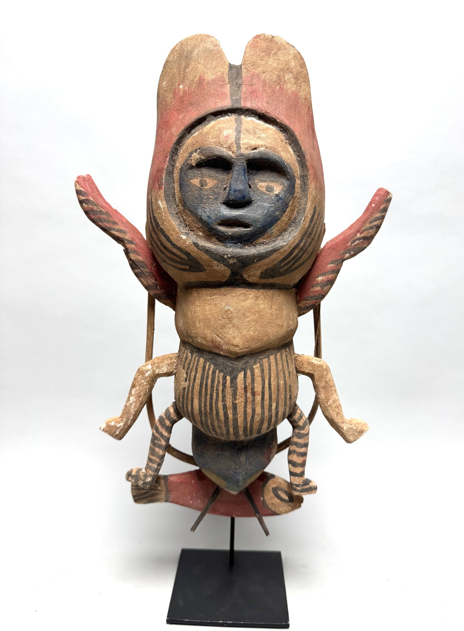 YUA Fish Mask made by the Yupik People who live on the West Coast of Alaska.: Yua Mask made by the Yupik People who live on the West Coast of Alaska. are famous for their craftsmanship of ceremonial masks represent a seal with fishes.Their aspect varies depending on their use, 