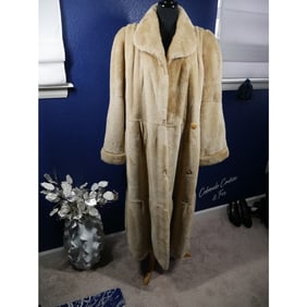 Gorgeous Big Blond Sheared Beaver Fur Teared Swing Coat!