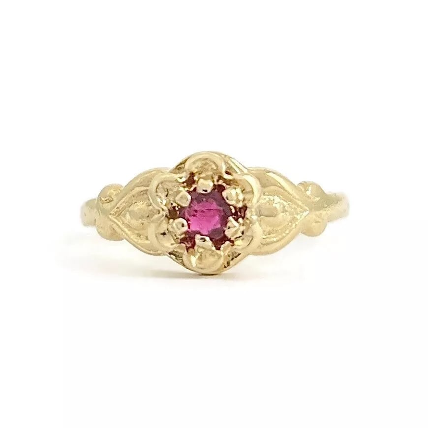 Vintage 1940's Ruby Gemstone Solitaire Pinky Ring 14K Yellow Gold, 1.61 Grams (1 of 8)
