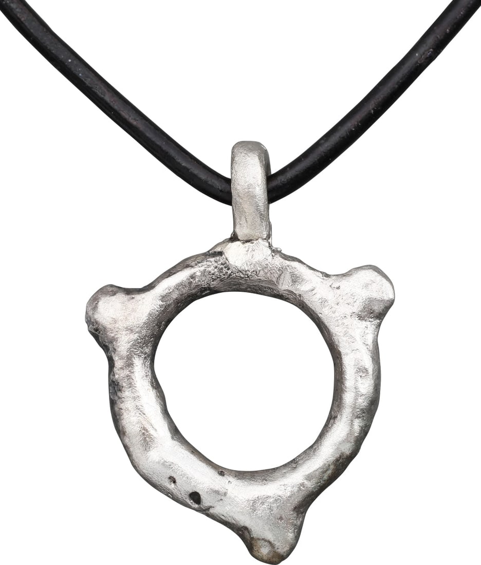 EXCEPTIONAL CELTIC PROSPERITY PENDANT NECKLACE, C.300-100 BC. (1 of 4)