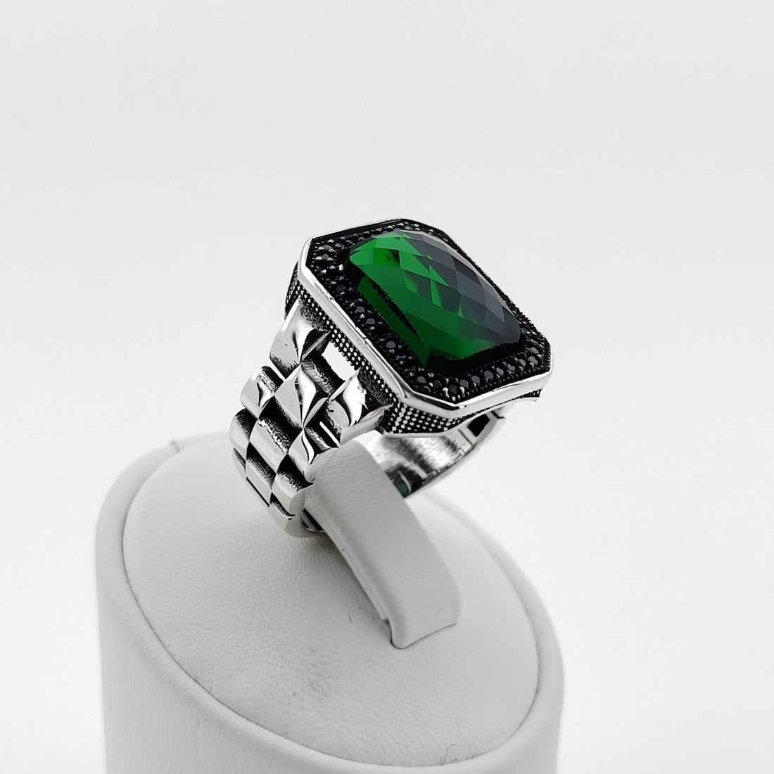 925 Silver Men's Ring with Facet Cut Green Zircon (1 of 8)