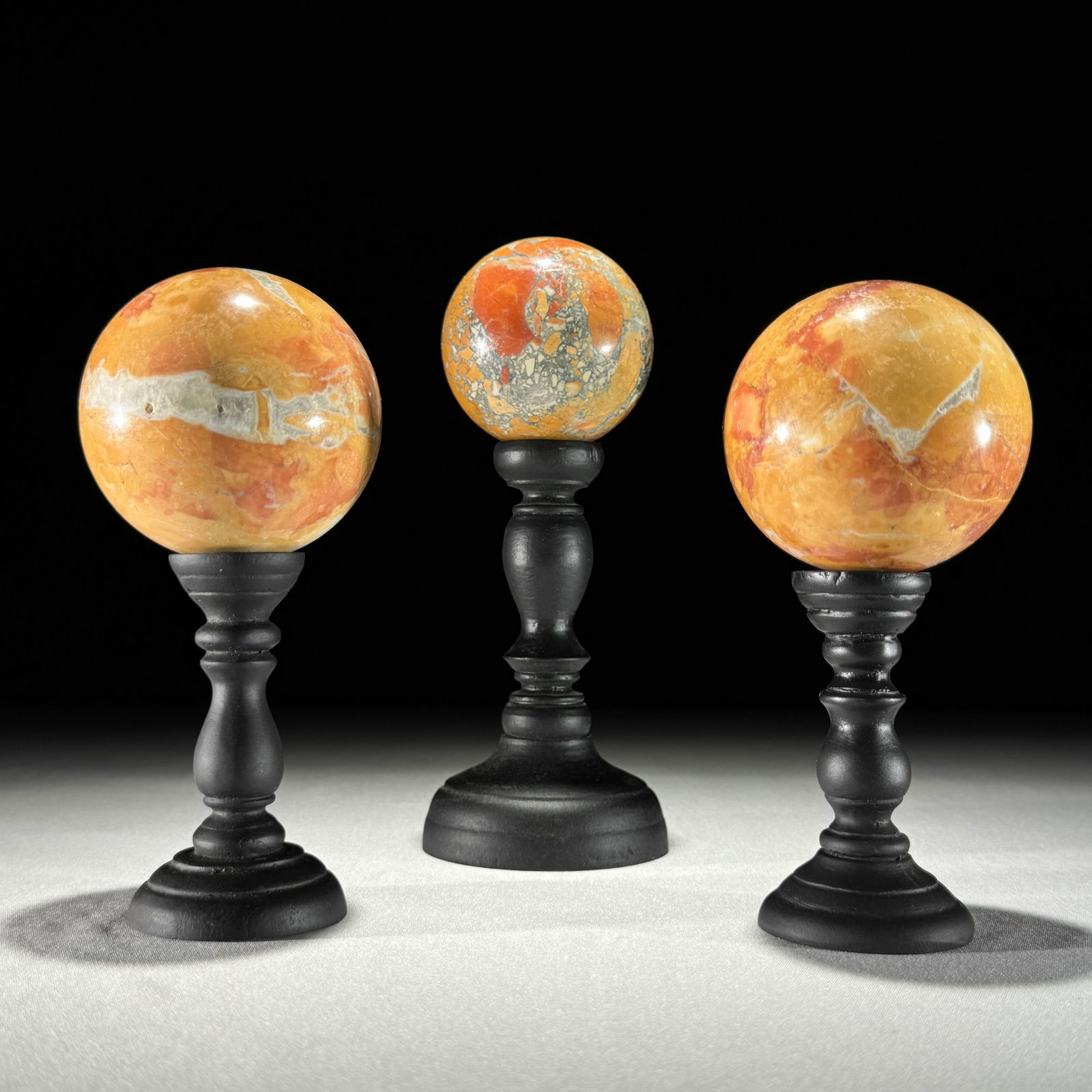 Wonderful set of 3 Maligano Jasper spheres with stands (1 of 10)