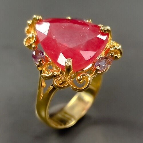 Vintage Style Ruby 925 Sterling Silver Gold Plated Ring 7 Grams Size 7 (1 of 3)