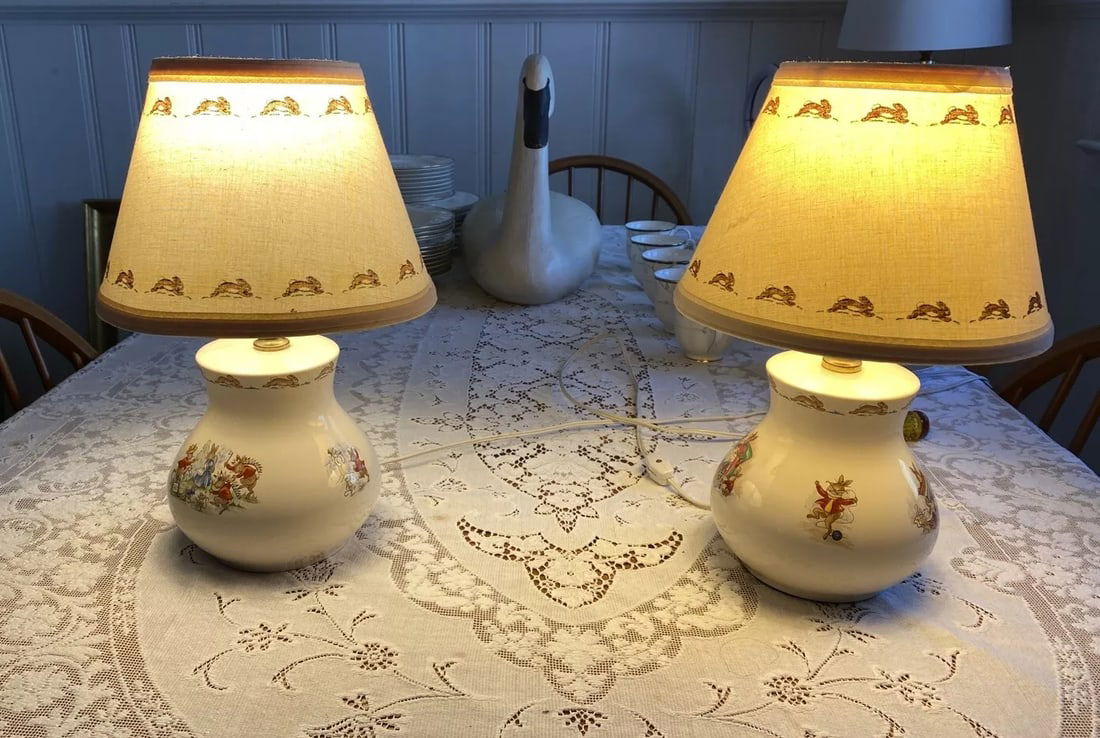Pair Royal Doulton Vintage Children's Bunnykins Nursery Rabbit Table Lamps (1 of 20)
