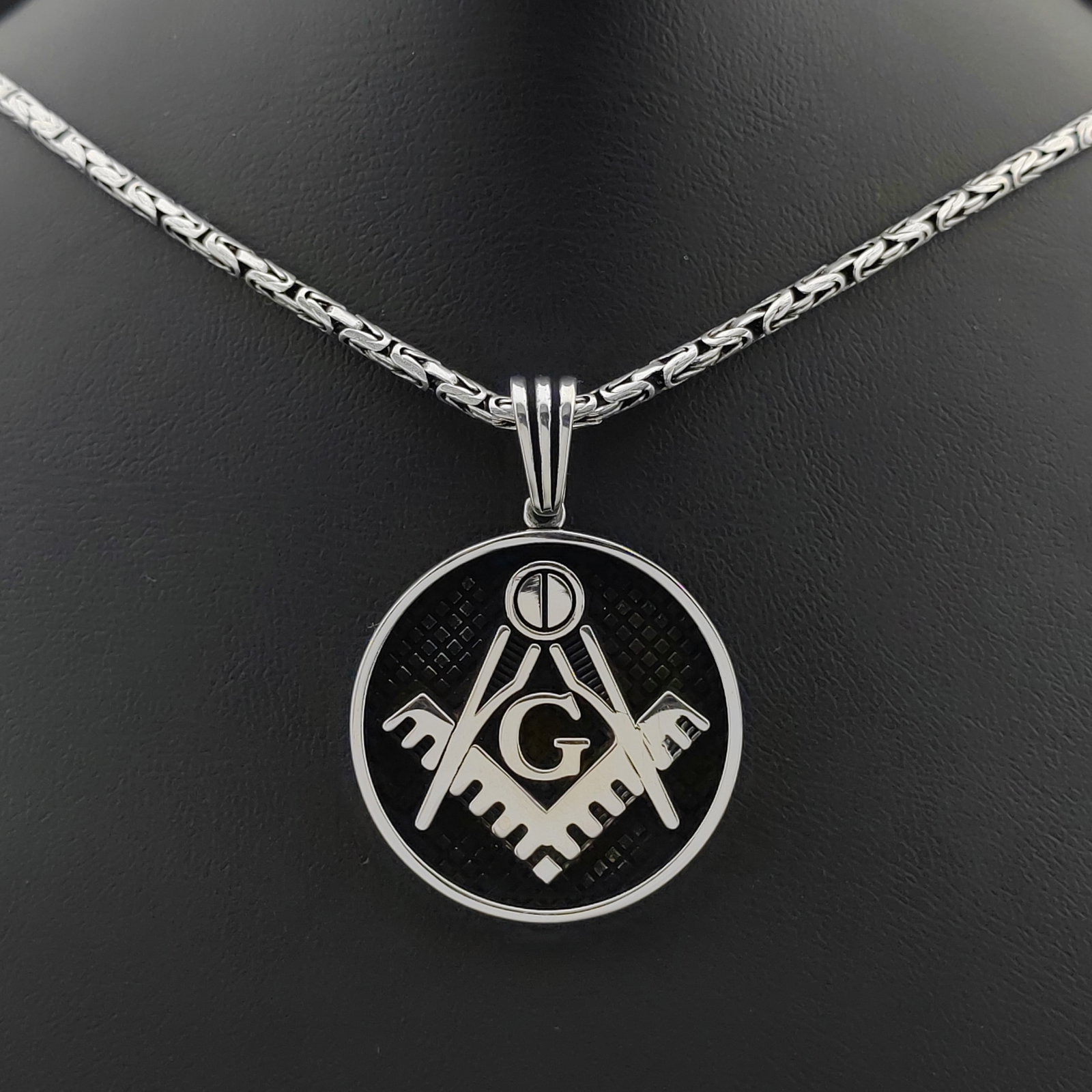 925 Silver Masonic Pendant with Chain (1 of 9)