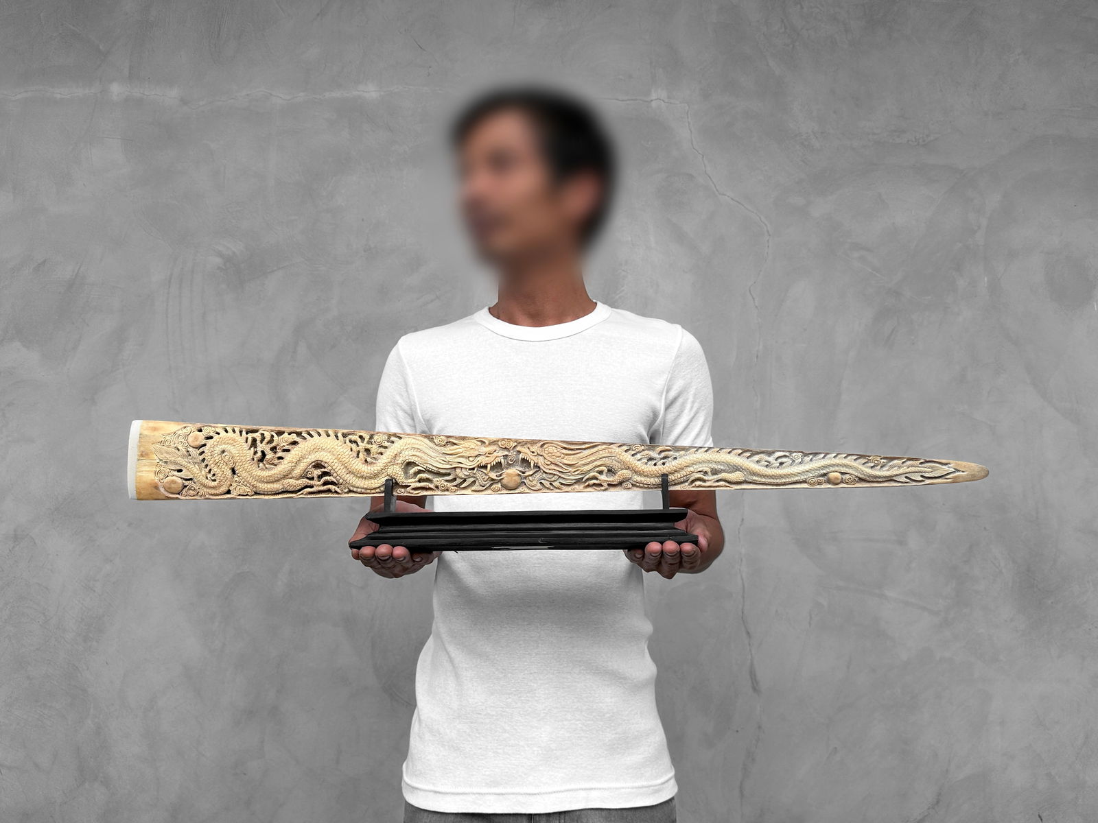 Large carved swordfish - Double Dragon motif: Title:Large carved swordfish - Double Dragon motif Maker: Unknown Origin:Indonesia Date/Period:2024 Materials:Xiphius Gladius, Bone, Wood DimensionsLength: 85 cm / 33.4 inches Description:A very impre