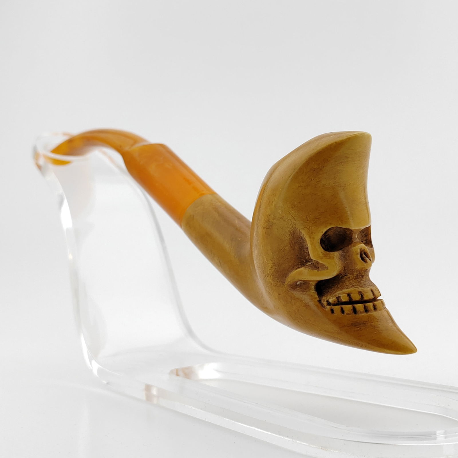 Moon Skull Meerschaum Pipe (1 of 9)