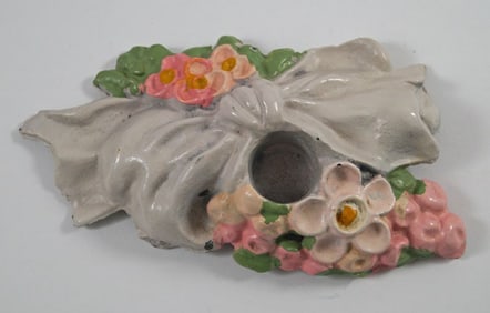 Antique Daisies w/ Bow Cast Iron Candle Holder w/ Box