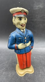 VINTAGE J CHEIN MARINE SOLIDER TIN WIND-UP WALKER USA