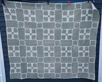 Antique American Quilt Pattern Green Heavy Vermont 72 X 63"