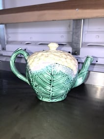 Etruscan Majolica Cauliflower Teapot