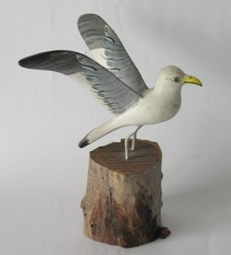 Vintage folk art New England seagull carving.