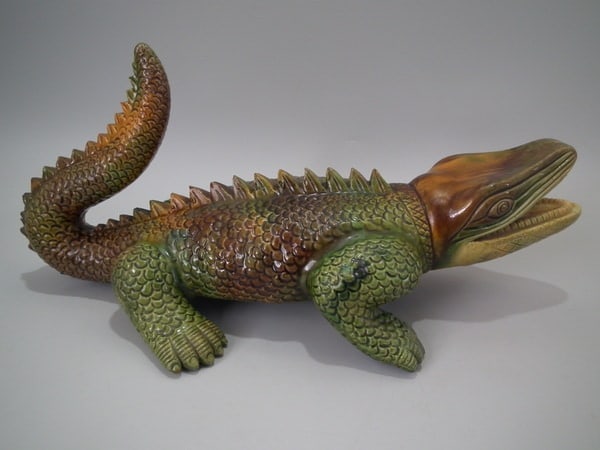 Majolica Palissy crocodile-like reptile figure (1 of 20)