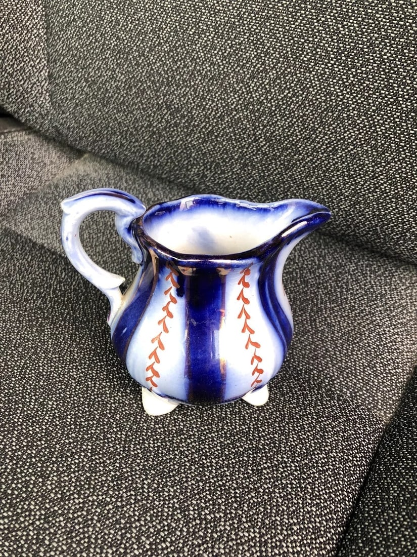 Flow Blue Creamer (1 of 4)