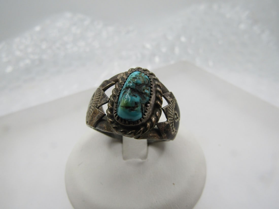Vintage Sterling Southwestern Turquoise Ring, Sz. 9, 1940's-1950's (1 of 8)