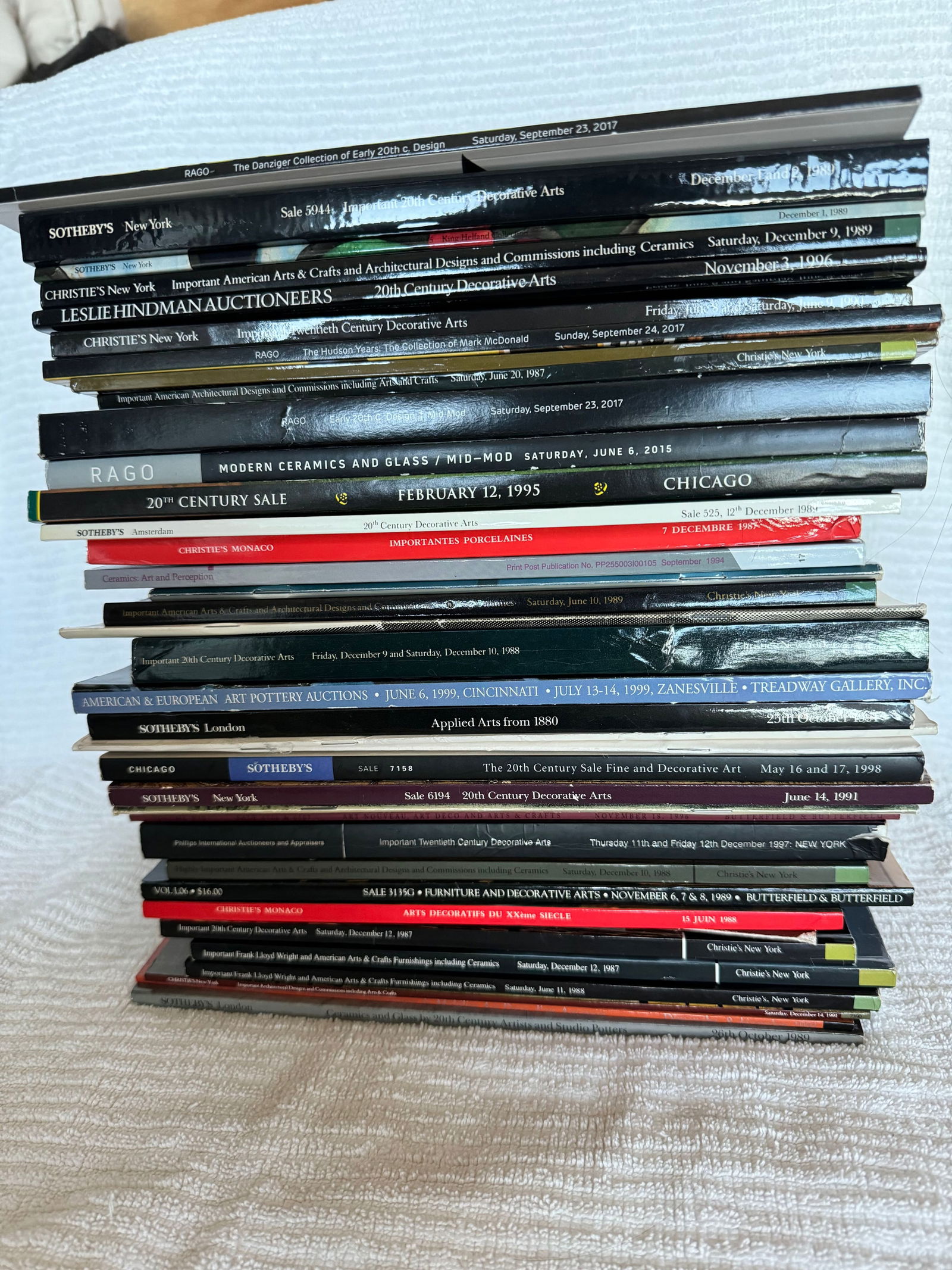 LOT of 40 Early Decorative Arts Auction Catalogs Art nouveau Art deco Furnature glass modern mcm: Title: LOT of 40 Early Decorative Arts Auction Catalogs Art nouveau Art deco Furnature glass modern mcm Description: lot of catalogs from 1980s to early 2000s Date/Period: vintage 1980s-1900s-early 20