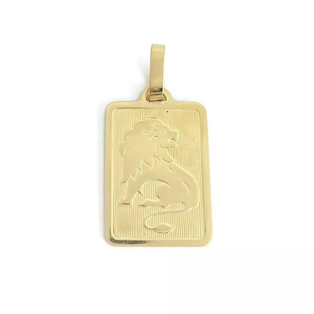 Vintage Rectangle Leo Lion Necklace Pendant Charm 18K Yellow Gold, 2.28 Grams (1 of 7)