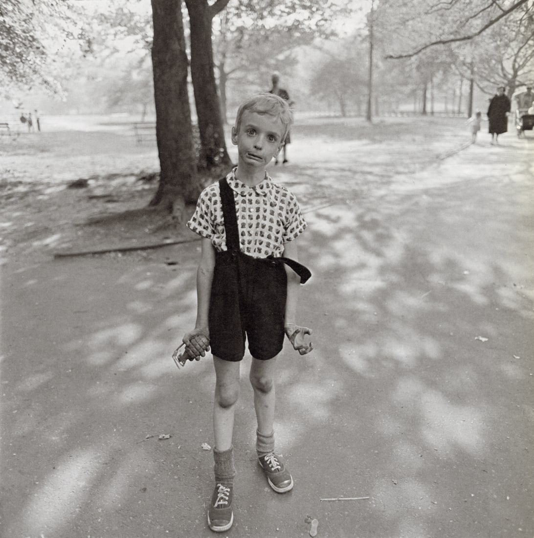 DIANE ARBUS - Child with a Toy Hand Grenade, NY 1962 (1 of 1)