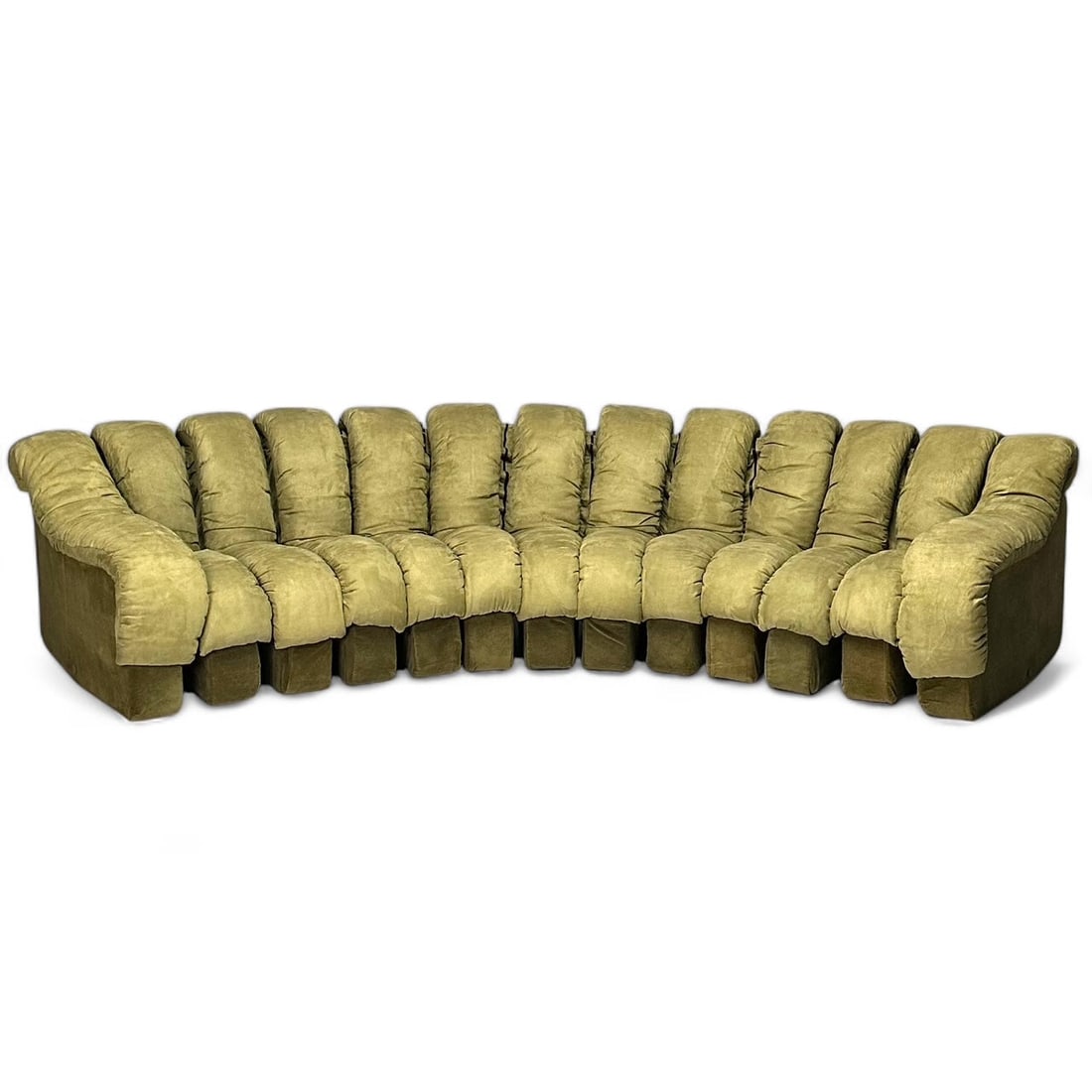 De Sede, Mid-Century Modern, DS-600 Non Stop Sectional Sofa, Green Fabric: De Sede, Mid-Century Modern, DS-600 Non Stop Sectional Sofa, Green Fabric Vintage 'Non-Stop' DS 600 sofa designed by Ueli Berger, Eleanora Peduzzi-Riva, Heinz Ulrich, and Klaus Vogt for de Sede in Swi