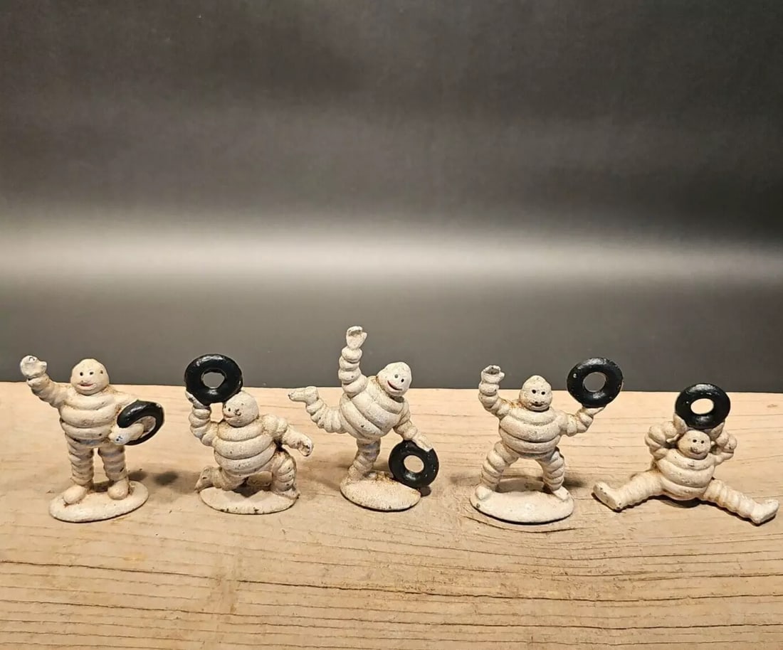 Cast Iron Set of 5 Tire Men Figures (1 of 12)