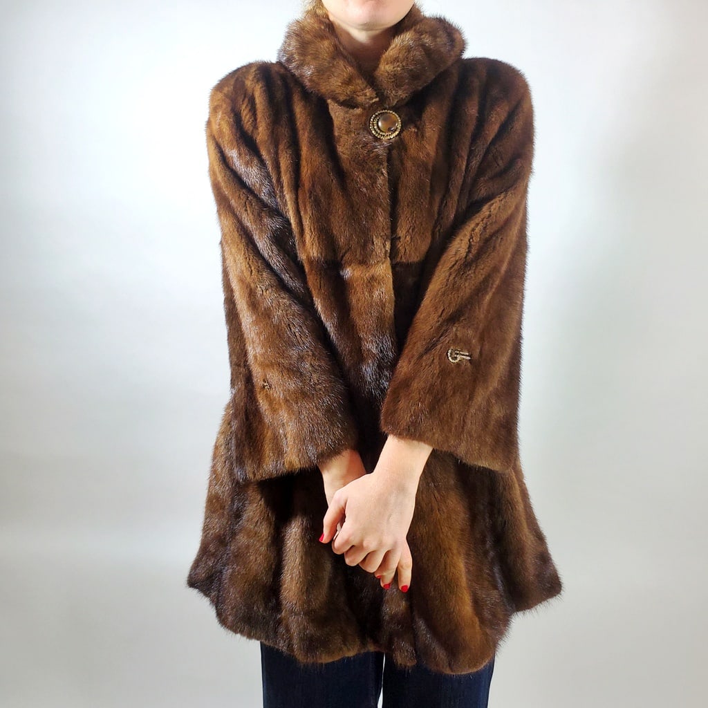 BROWN MINK COAT WITH HOOD EU: 3XL; US: 26 (1 of 14)