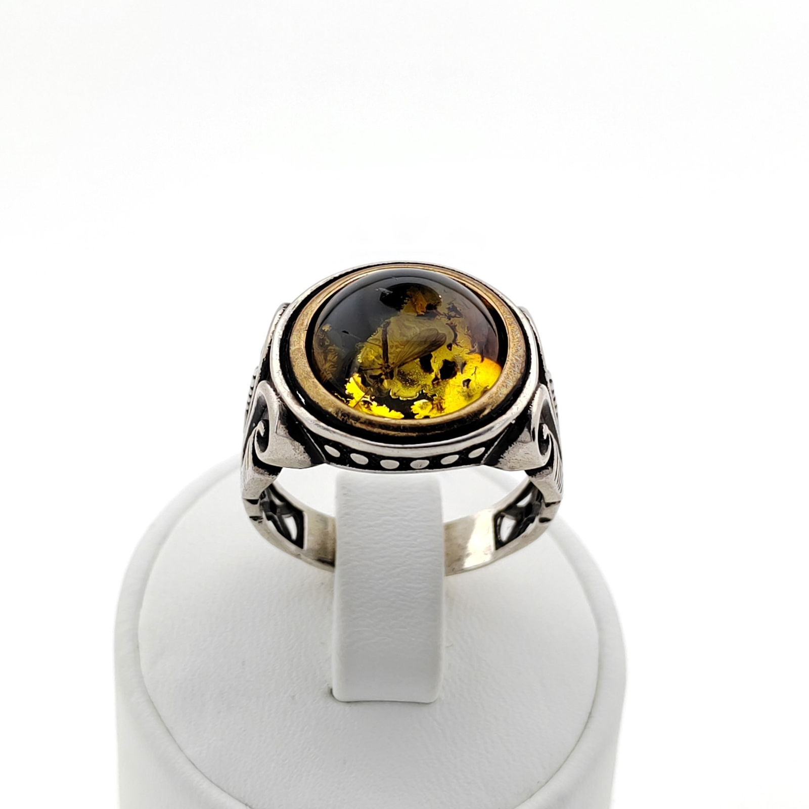 925 Silver Men's Ring with Insect Fossil Baltic Amber (1 of 9)