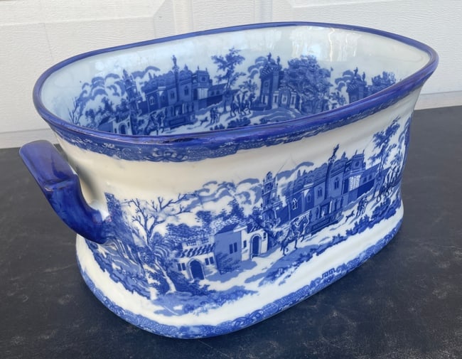 Victoria Ware Ironstone Footbath (1 of 1)