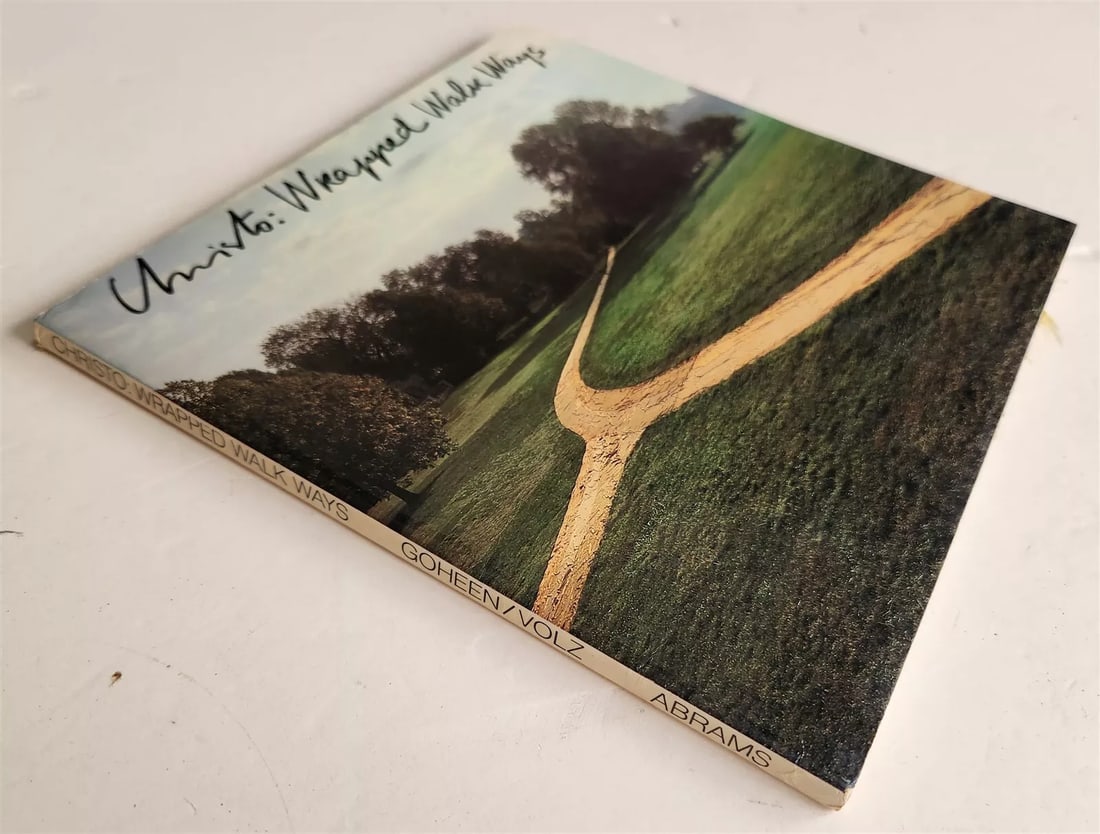 1978 CHRISTO: WRAPPED WALK WAYS ILLUSTRATED ART BOOK (1 of 12)