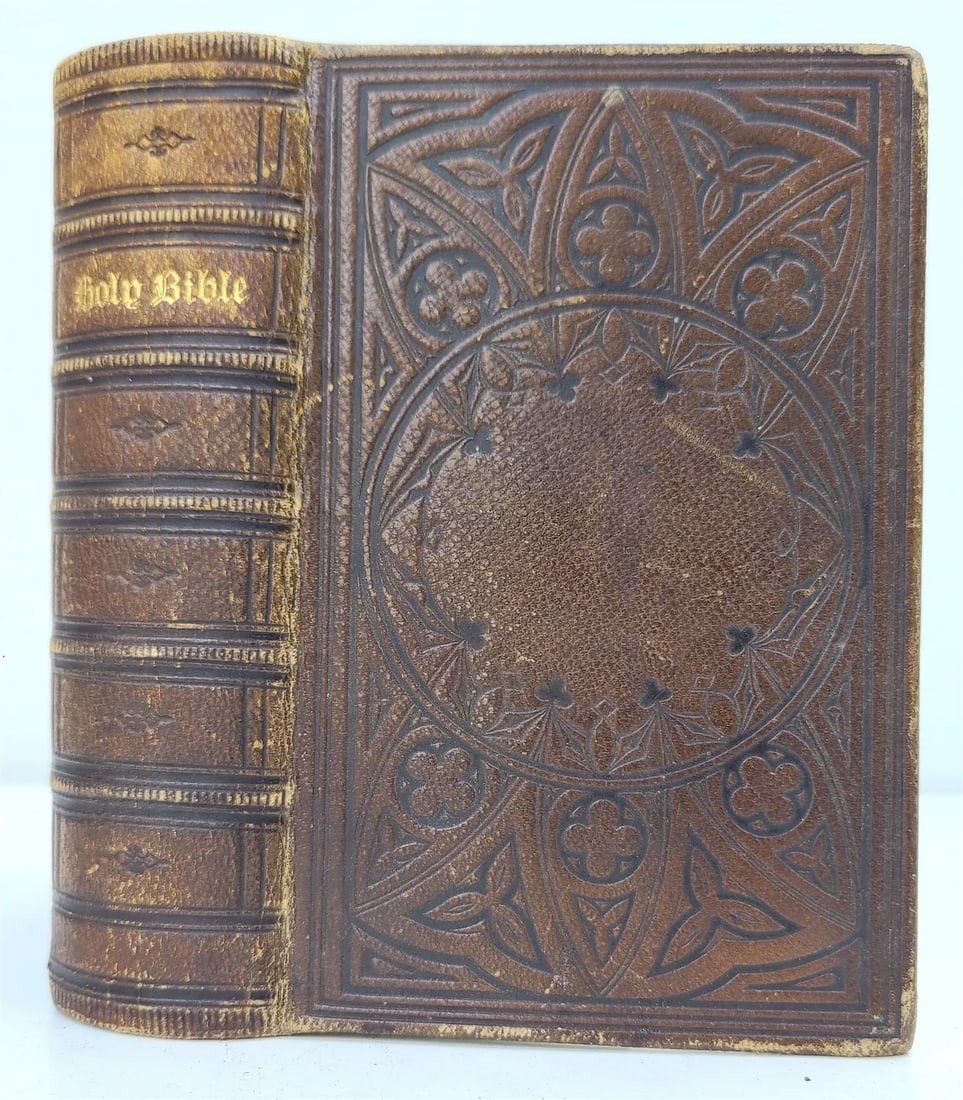 1861 BIBLE in ENGLISH OLD & NEW TESTAMENT antique AMERICANA NY CIVIL WAR ERA (1 of 7)