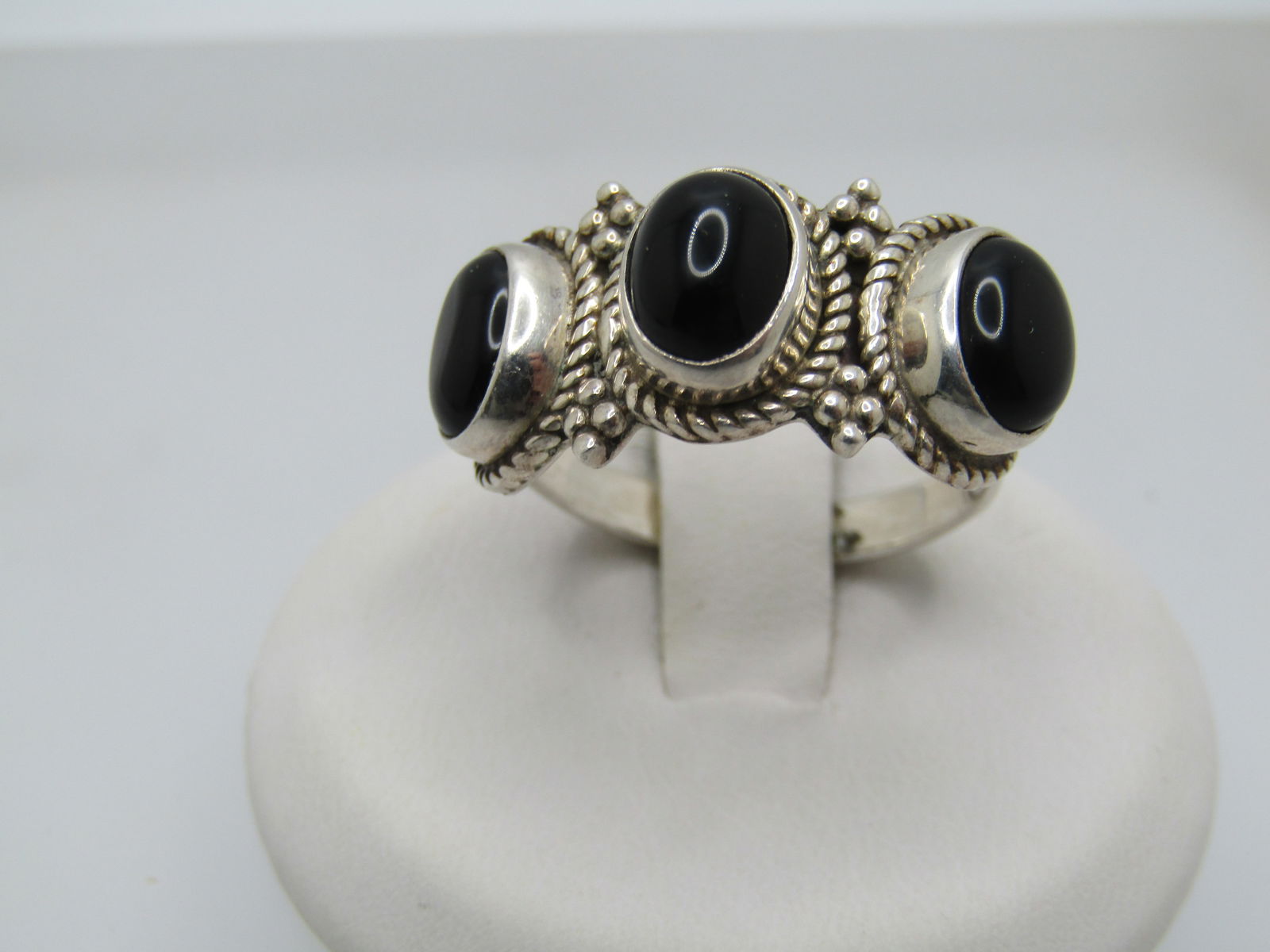 Sterling Southwestern Silver Triple Onyx Ring, Sz. 8 (1 of 7)