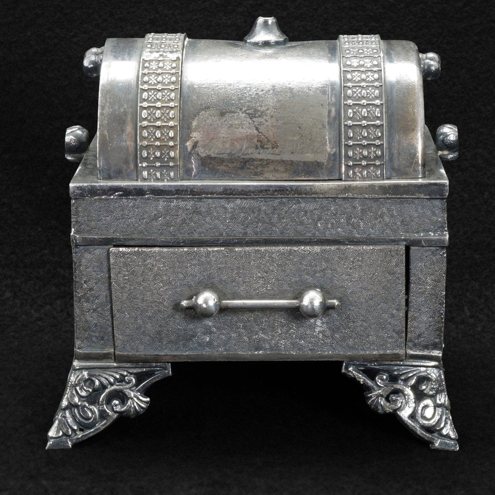 Victorian Webster Jewelry Casket Silverplate: Title: Victorian Webster Jewelry Casket Silverplate Size: 4 ¾ in (12.1 cm) wide x 4 ¾ in (12.1 cm) tall x 3 ¾ in (9.5 cm) deep. Reserve: $64.00 Shipping: Domestic: Flat-rate of $1