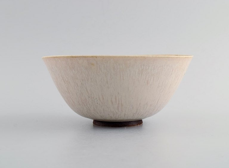 Saxbo bowl on foot in glazed stoneware. Beautiful hare fur glaze. Mid 20th century.: Saxbo bowl on foot in glazed stoneware. Beautiful hare fur glaze. Mid 20th century. Measures: 16.5 x 7.5 cm. In excellent condition. Stamped. Reserve: $448.00 Shipping: Domestic: Shipping rates are de