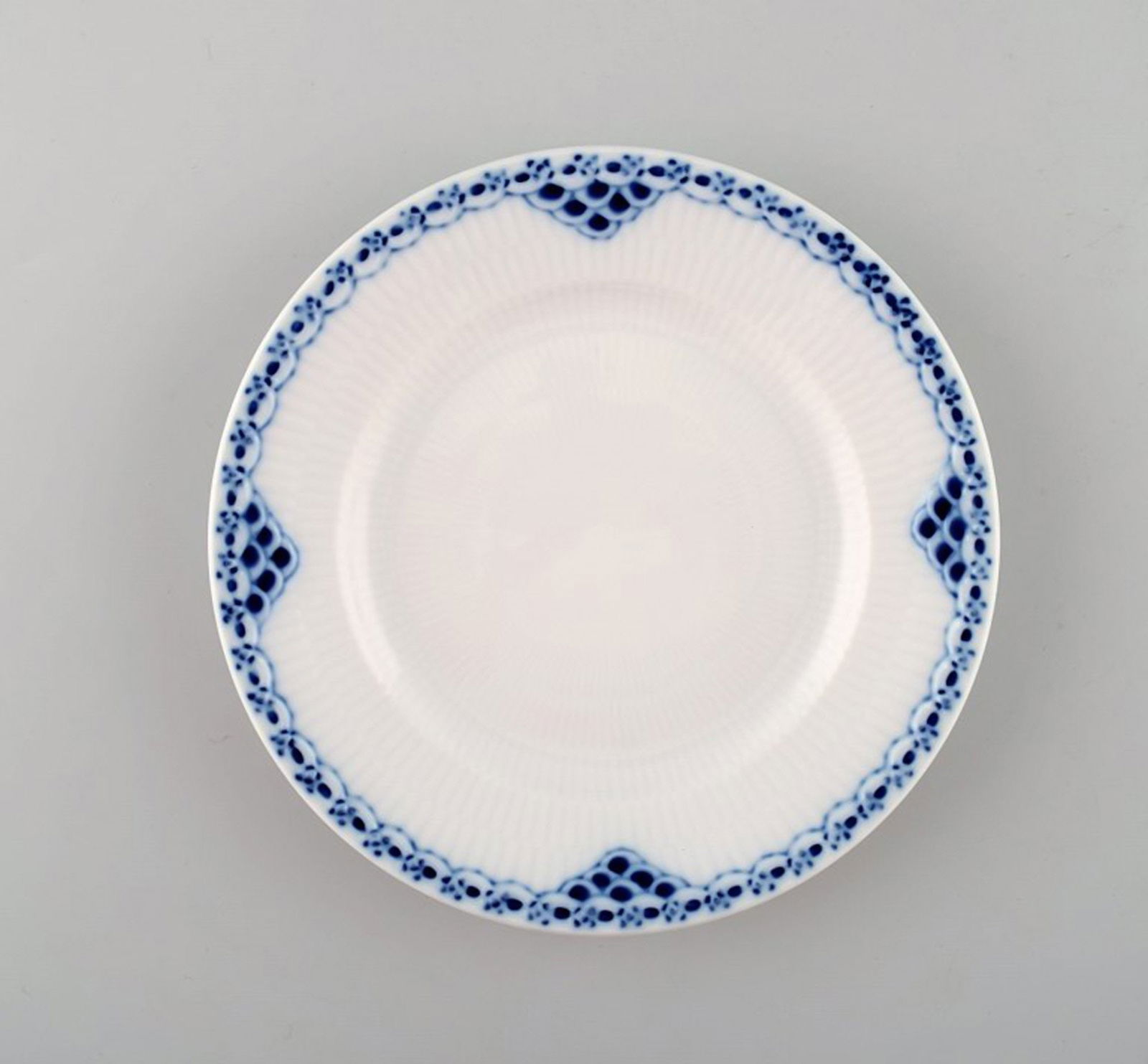 Royal Copenhagen Princess cake plate. Model Number 615. (1 of 4)