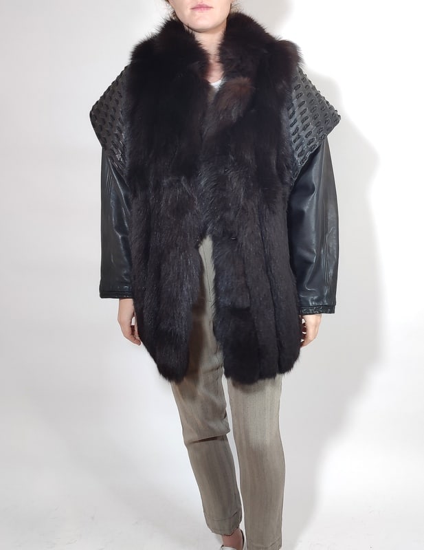 BROWN FOX FUR JACKET EU: 3XL; US: 26 (1 of 9)