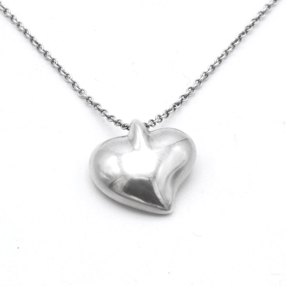 Tiffany & Co Heart Elsa Peretti necklace (1 of 5)