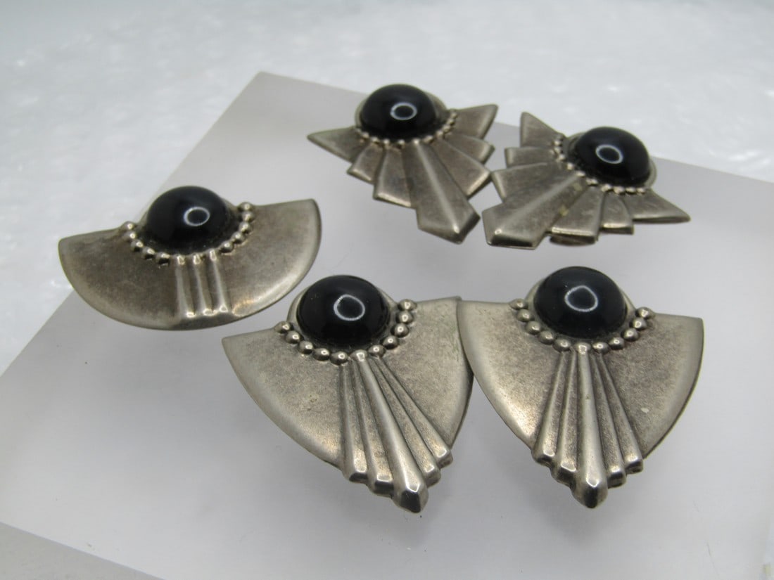 Vintage 5 Deco Themed Button Cover, Black  Stones , 1980's (1 of 4)