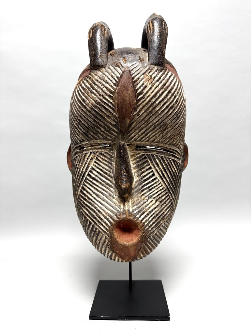 War Mask - Wood - Kifwebe - DR Congo (1 of 11)