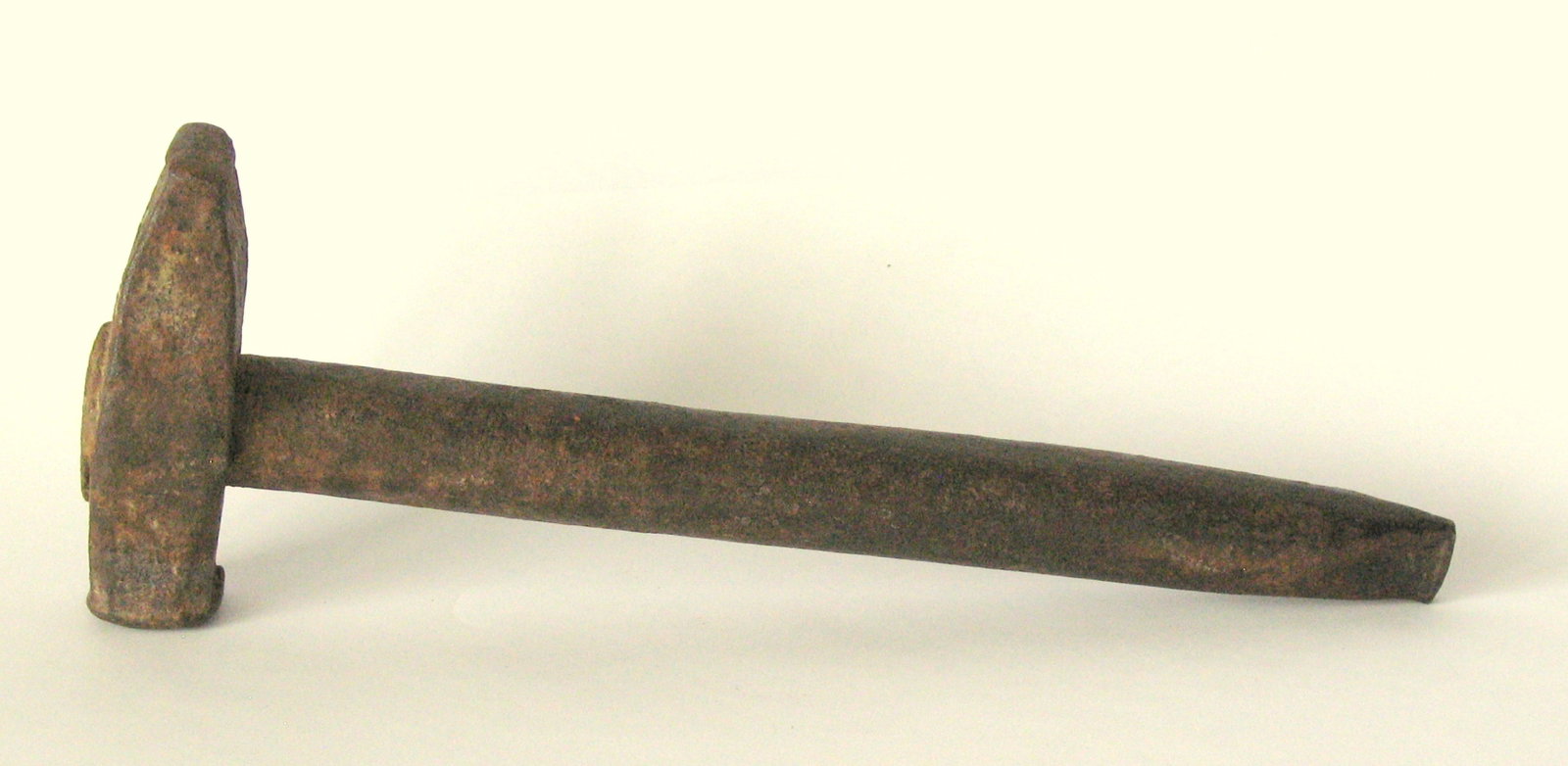 Antique Pennsylvania Conestoga Wagon hammer: Title: Antique Pennsylvania Conestoga Wagon hammer Date/Period: 1800's Dimension: 9 1/2” x 3 1/2” Additional Information: Nice antique Pennsylvania Conestoga Wagon hammer in all original p