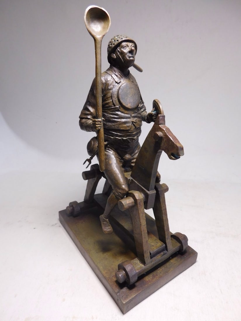 Shevchuk Dmitry: "Hero" bronze sculpture (1 of 8)