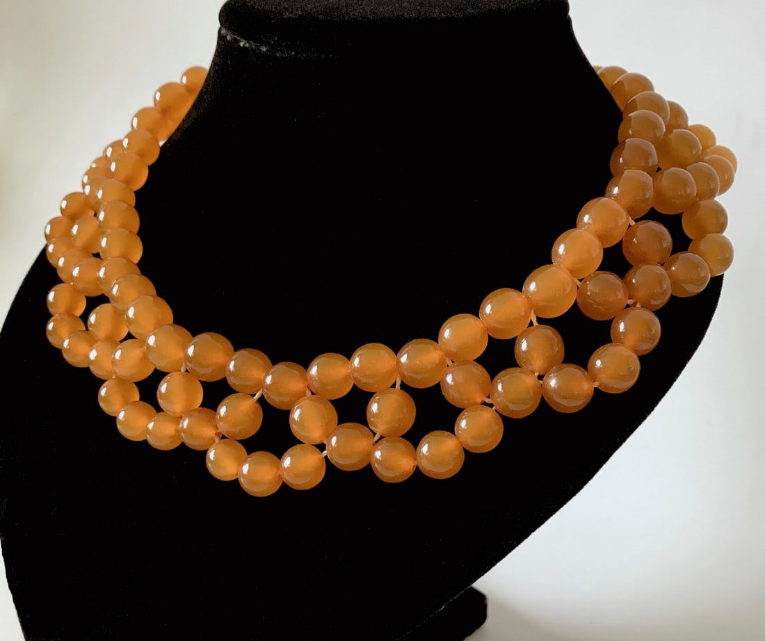 Fascinating Vintage Amber Necklace made from Round Amber beads (1 of 10)