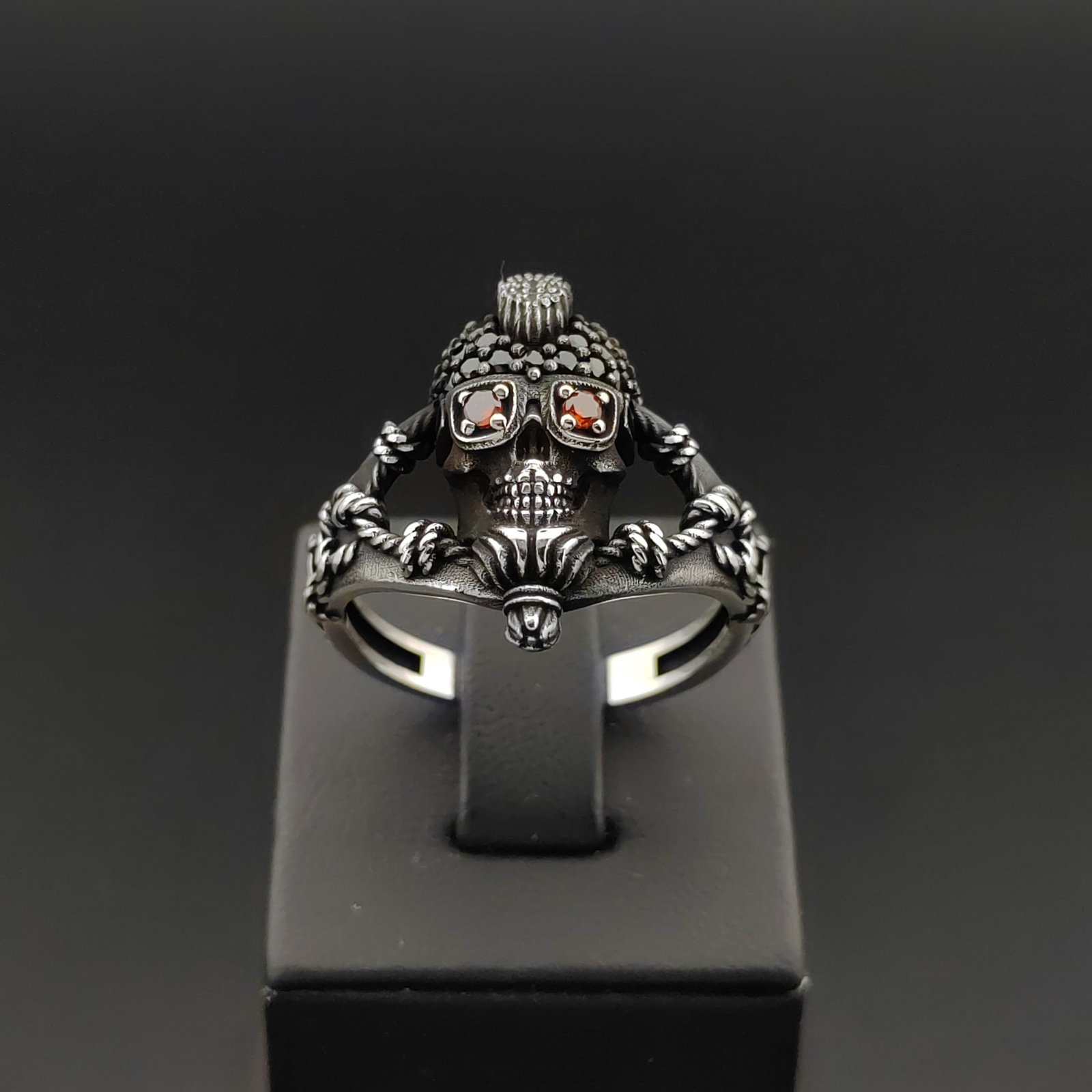 925 Silver Skull Ring with Black and Red Zircons (1 of 8)