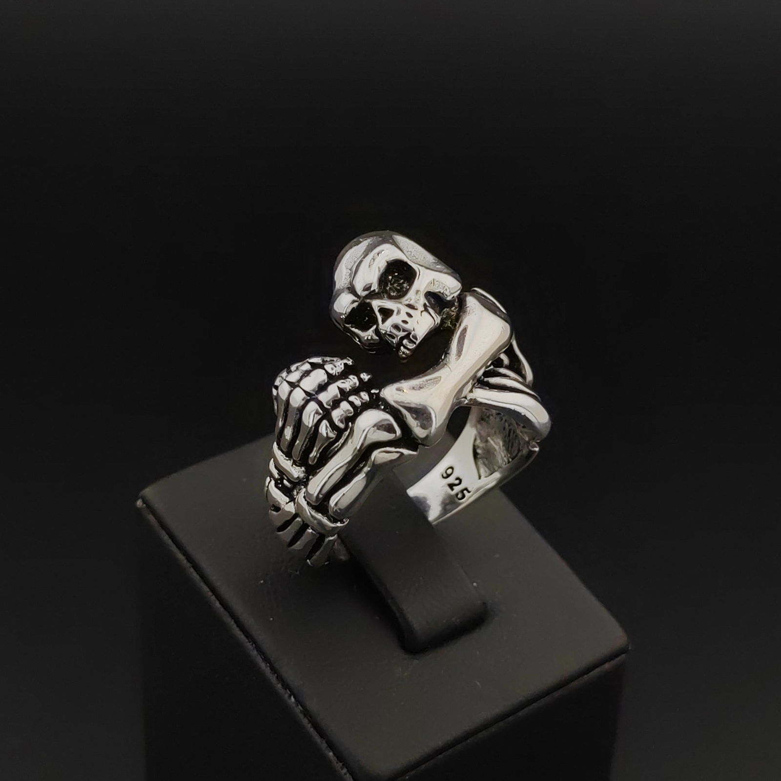 925 Silver Skeleton Skull Ring (1 of 8)
