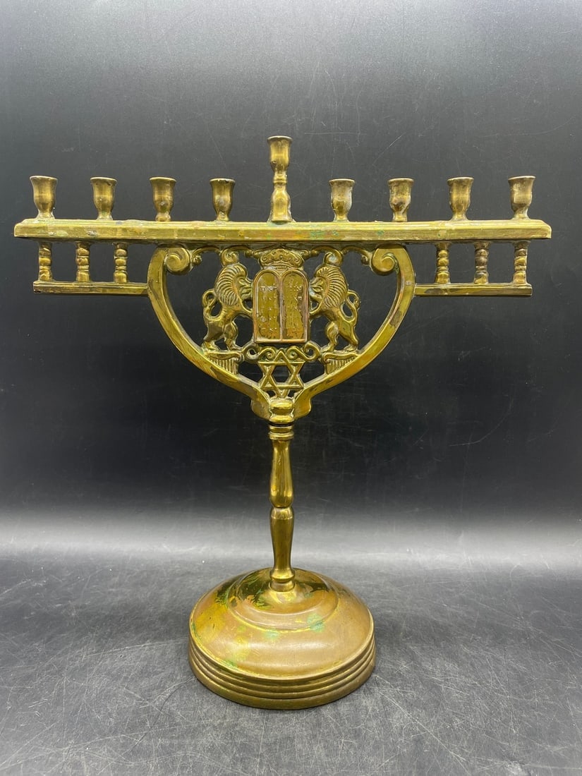 Vintage Brass Menorah Large Lions of Judah (1 of 7)