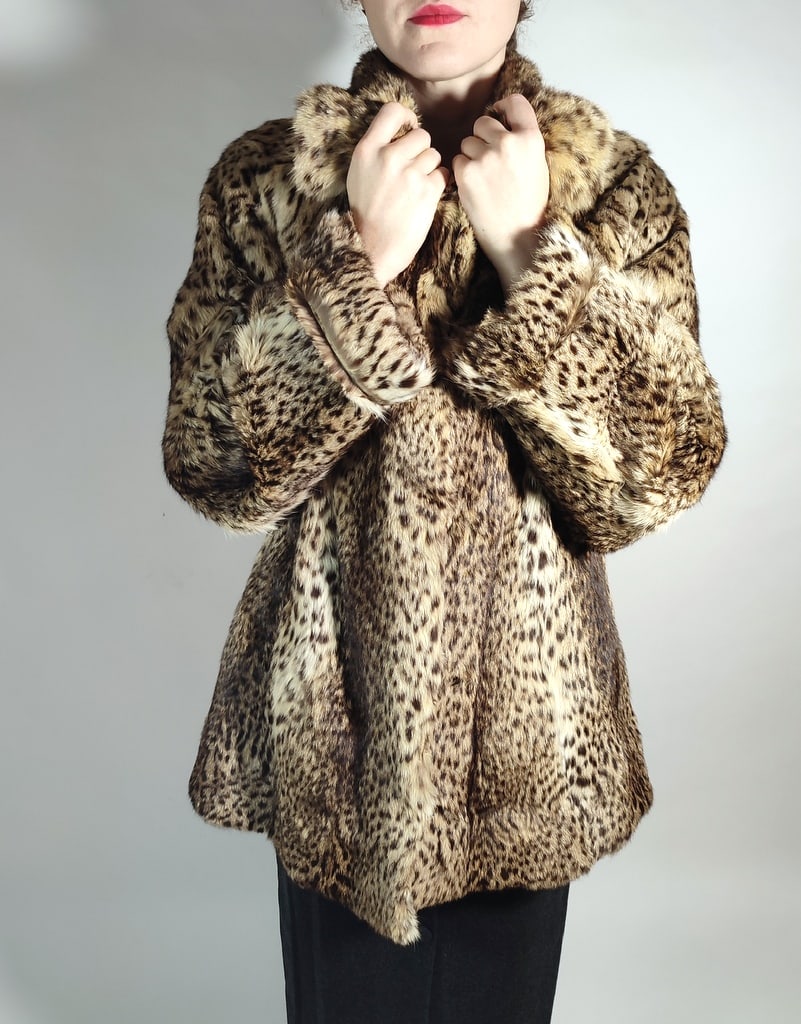 VINTAGE SPOTTED FUR COAT EU: L; US: 16 (1 of 10)