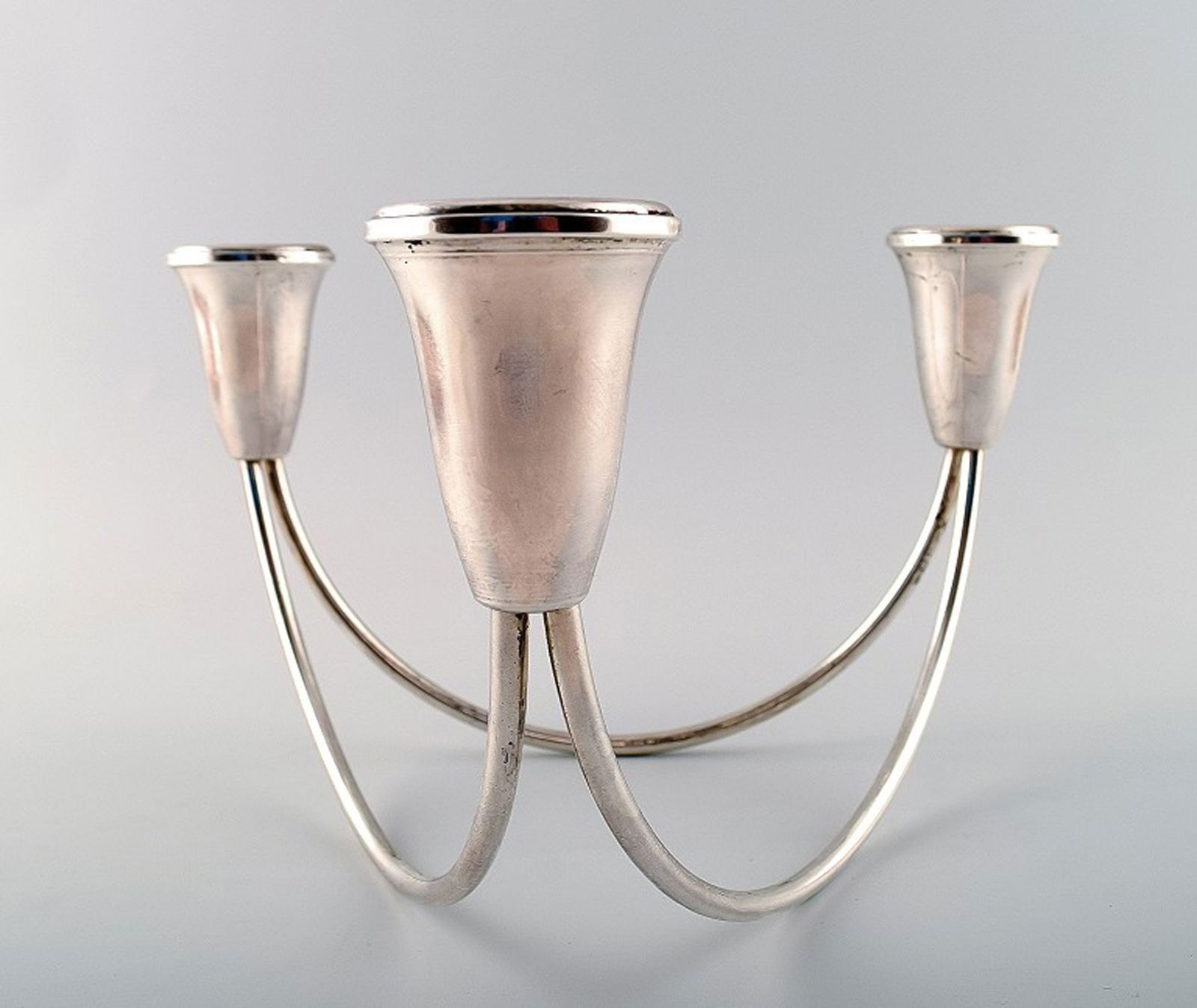 Duchin sterling, Usa, three-armed candlestick in modern design. (1 of 5)