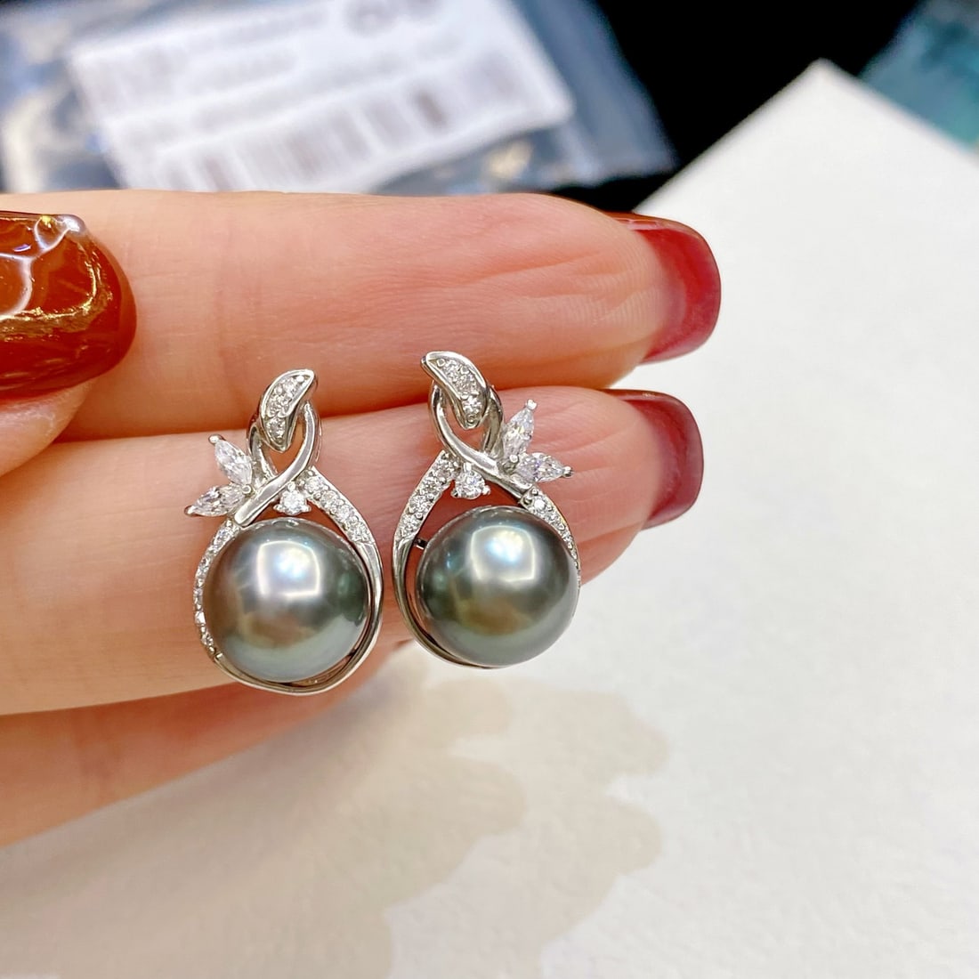 S925 sterling silver Tahitian black pearl earrings (1 of 2)