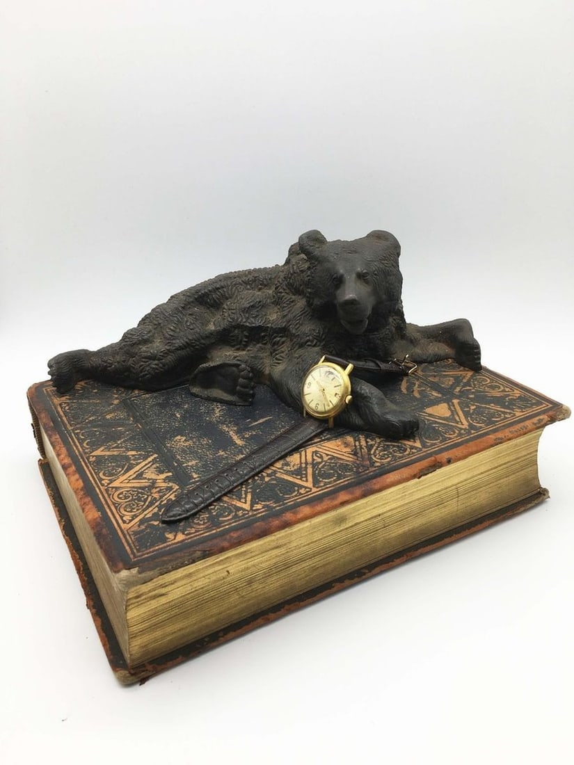 Komandirskiye vintage men wrist watch / Russian antique unisex USSR watches: Title: Komandirskiye vintage men wrist watch / Russian antique unisex USSR watches Lot Description: Materials Band material: Leather Gold, Stainless steel Komandirskiye vintage men wrist watch. Russia