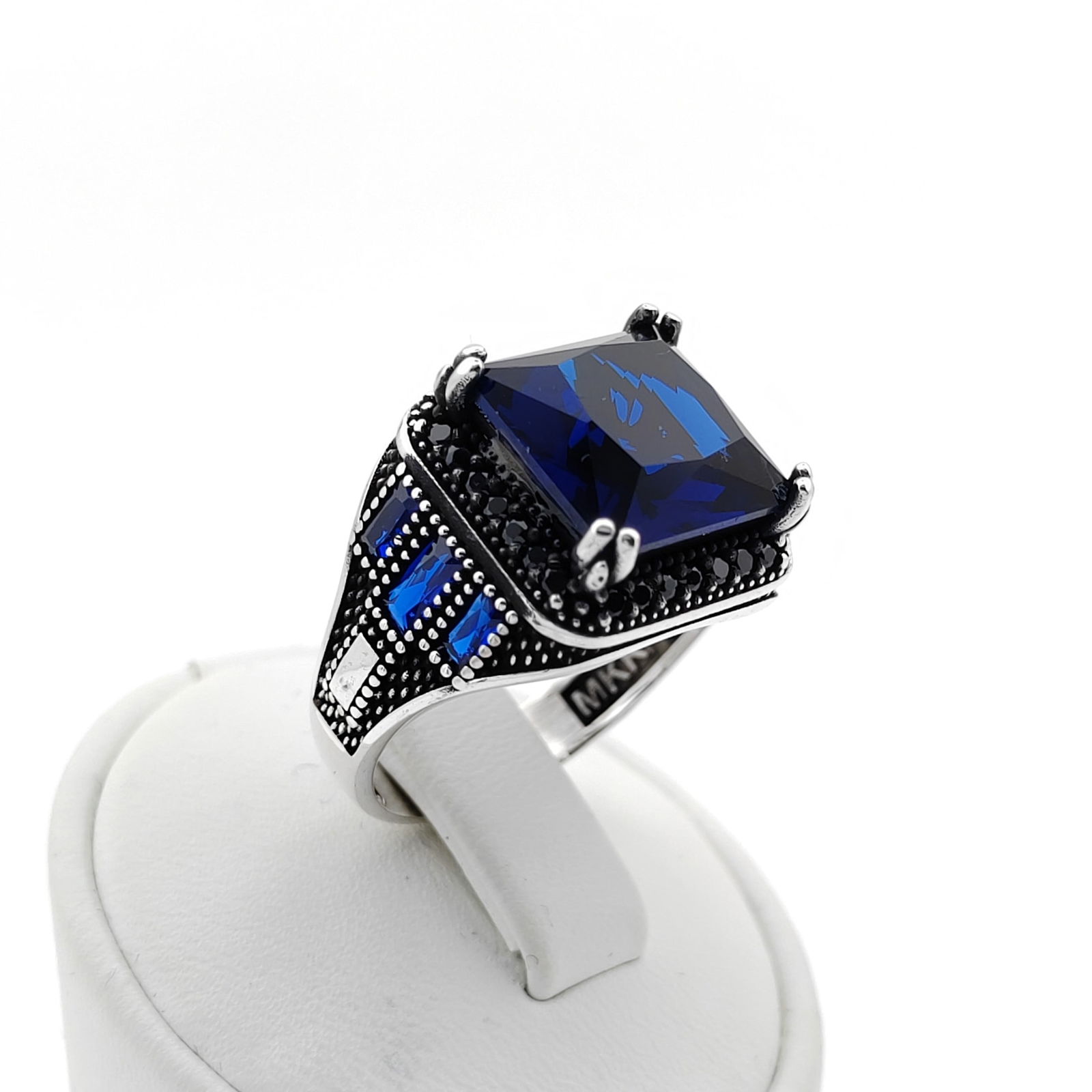925 Silver Men's Ring with Blue and Black Zircons (1 of 8)